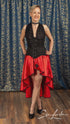 SiaLinda: Rock Sina II, karmesin rot, Satin, Lilien Applikation, asymmetrisch, geschlitzt